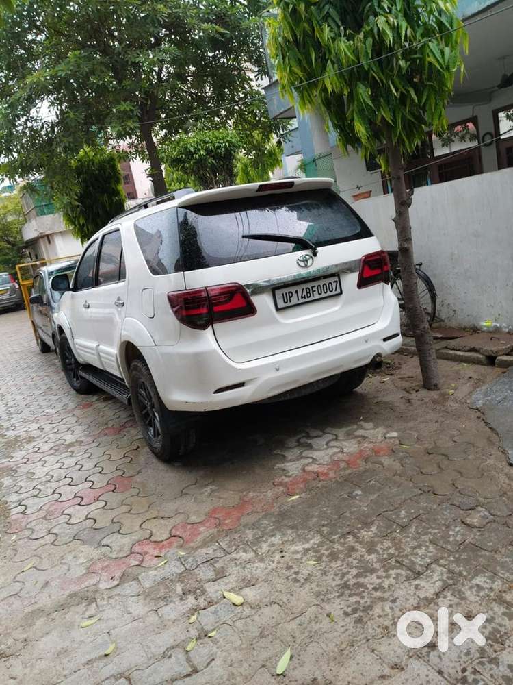2011 Toyota Fortuner Diesel 4x4