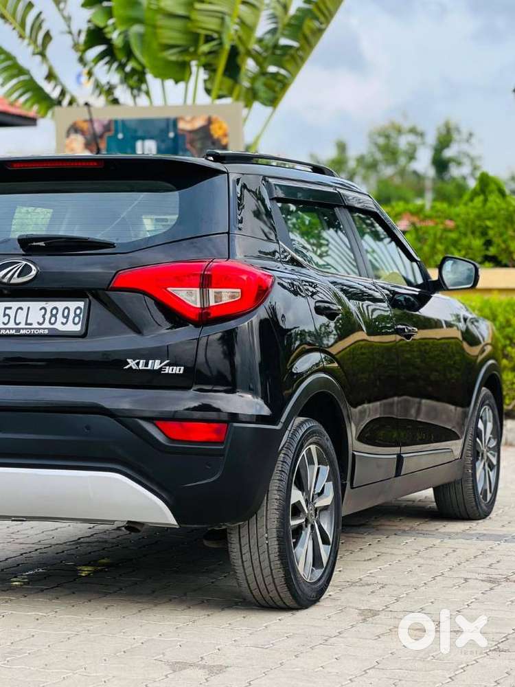Mahindra Xuv300 W8 Option, 2021, Petrol
