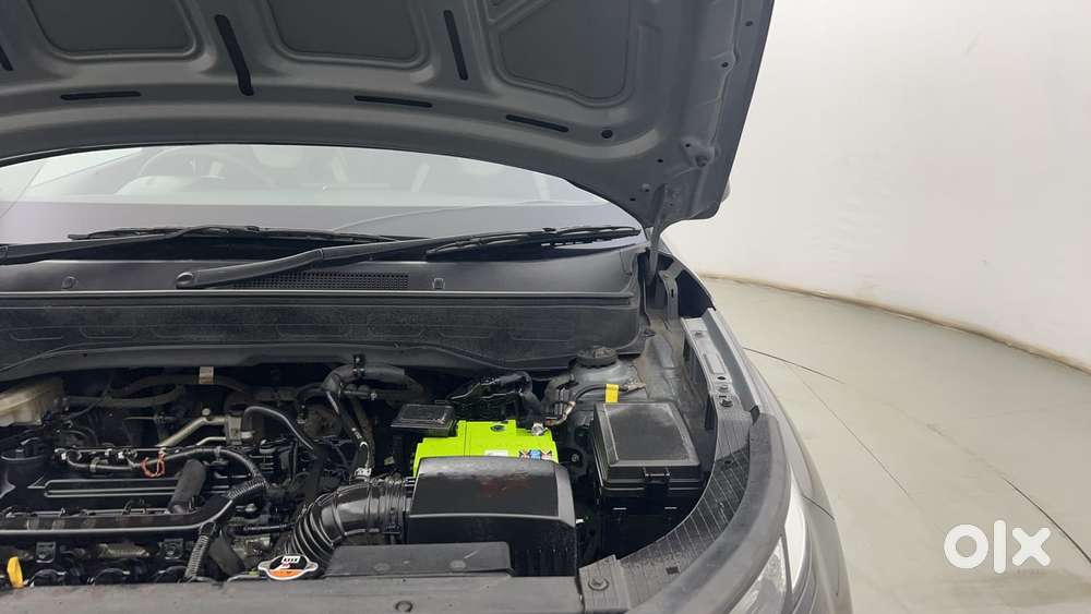 Hyundai Venue 1.2 S (o), 2024, Petrol