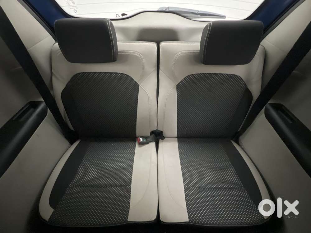 Renault Triber Rxz, 2021, Petrol