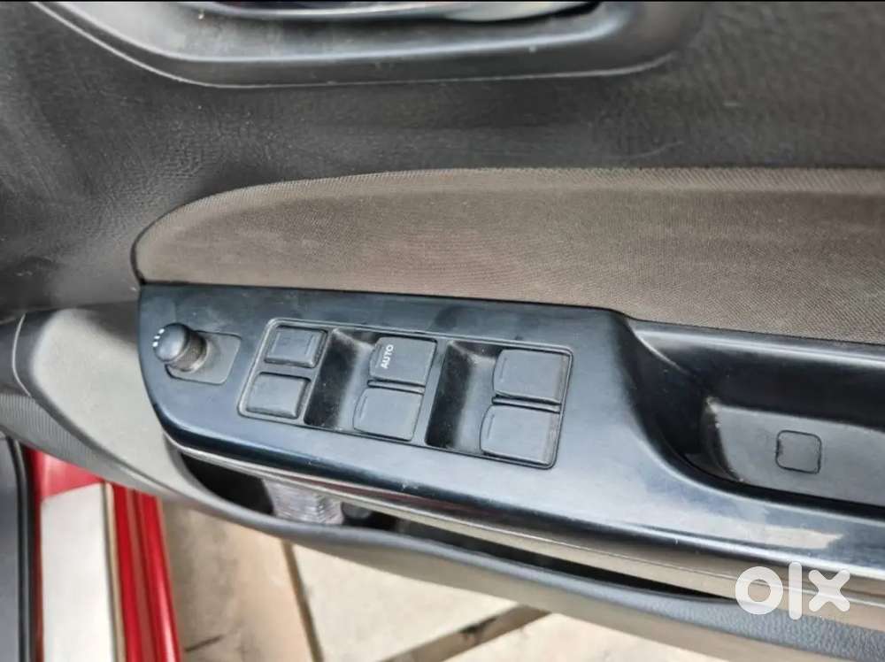 Maruti Suzuki Swift 2014 Diesel 68000 Km Driven