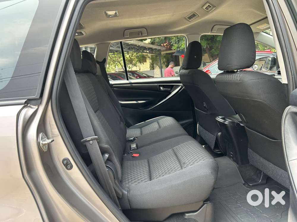Toyota Innova Crysta 2.8 Gx At 8s, 2018, Diesel
