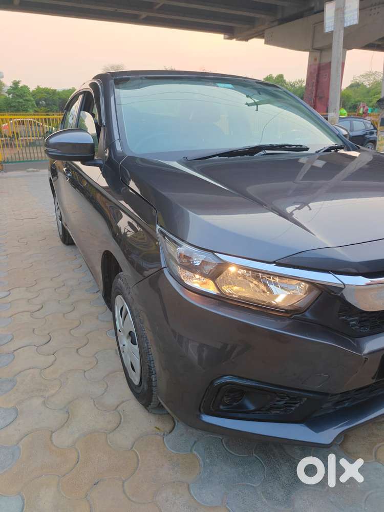 Honda Amaze 2nd Gen Vx, 2020, Petrol