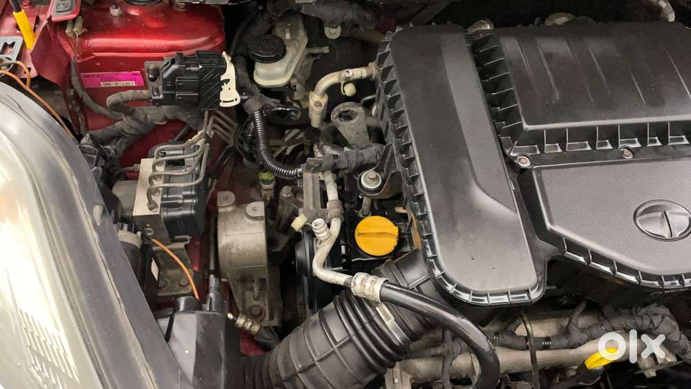 Tata Nexon 1.2 Revotron Xza Plus (o) Dual Tone, 2018, Diesel