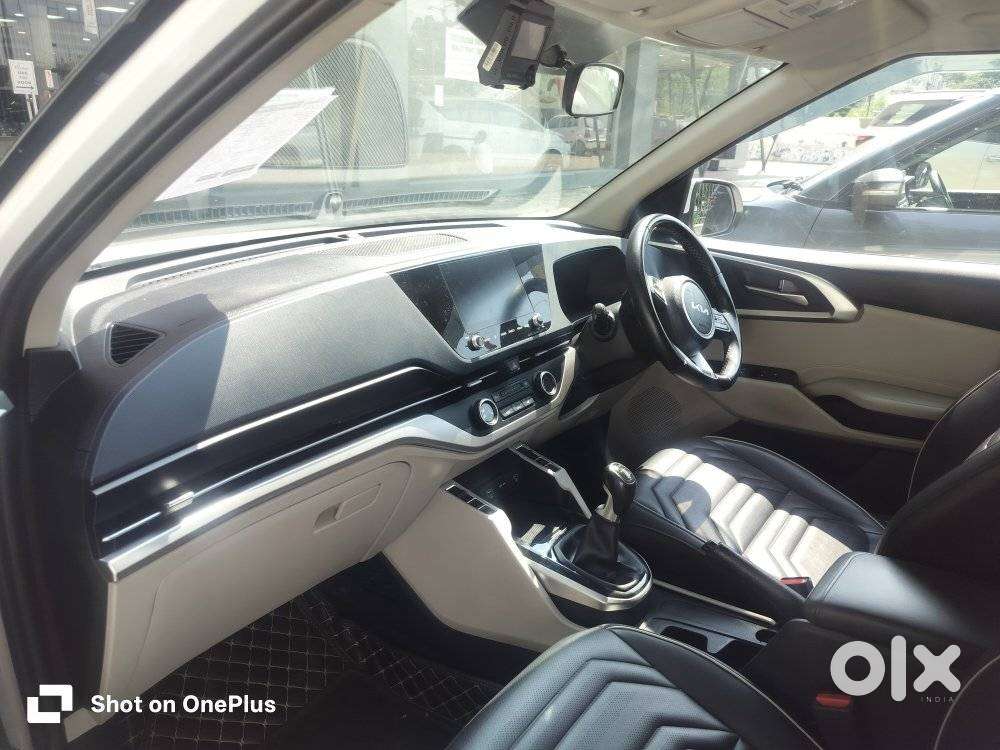 Kia Carens G1.5 6mt Gravity, 2025, Petrol