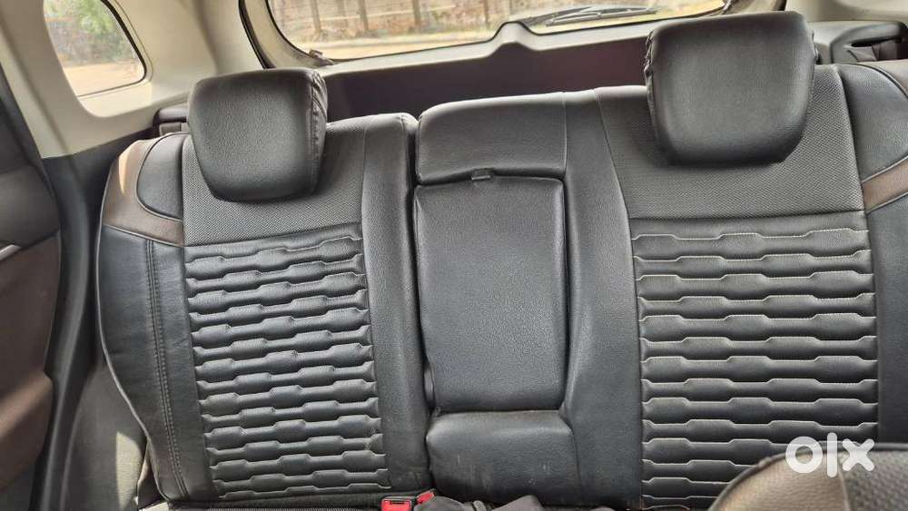 Maruti Suzuki Brezza 1.5 Zxi Smart Hybrid Dual Tone, 2023, Petrol
