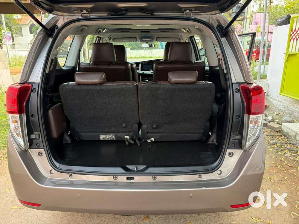 Toyota Innova Crysta 2.4 V 8 Str, 2018, Diesel
