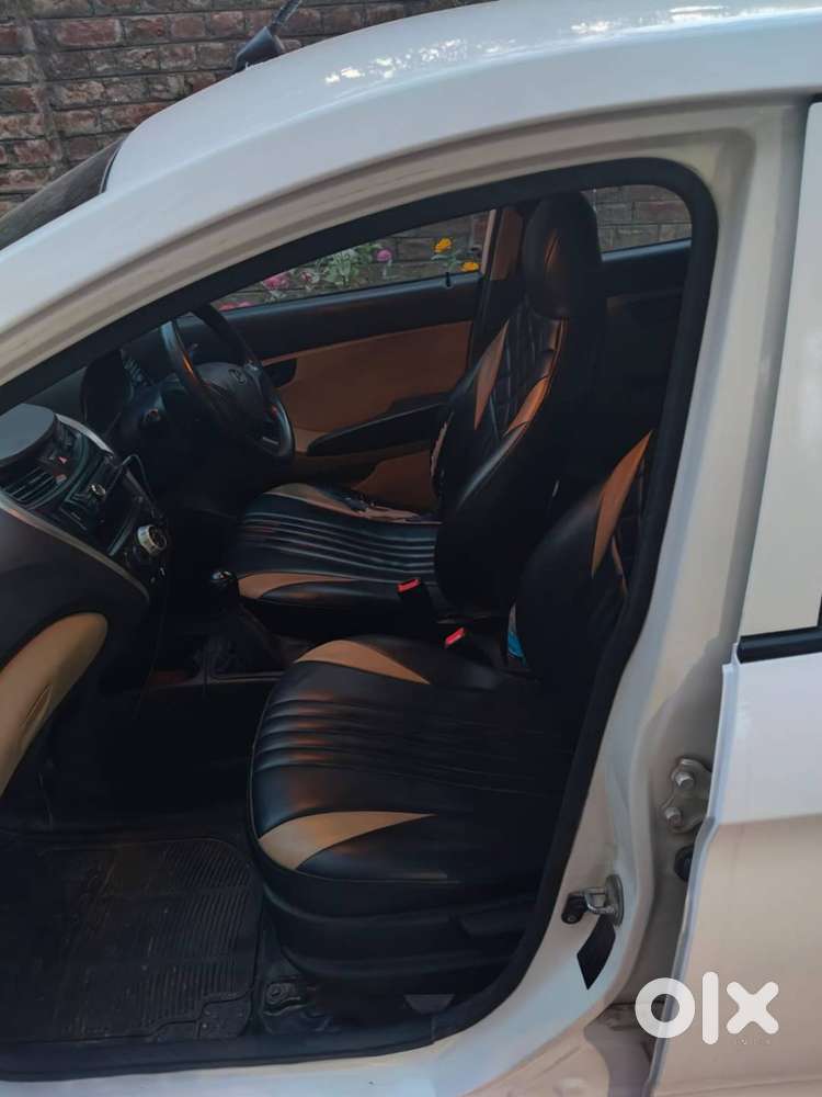 Newly Painted Hyundai Eon Era 2013(lpg/petrol)
