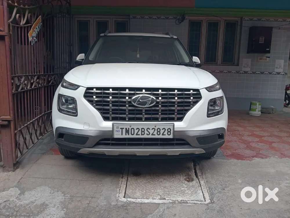 Hyundai Venue 2020 Petrol 39000 Km Driven