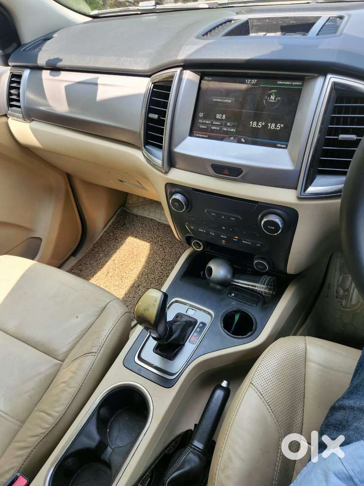 Ford Endeavour 2.2 Trend At 4x2, 2016, Diesel