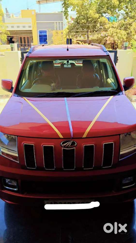 Mahindra Tuv 300 2017