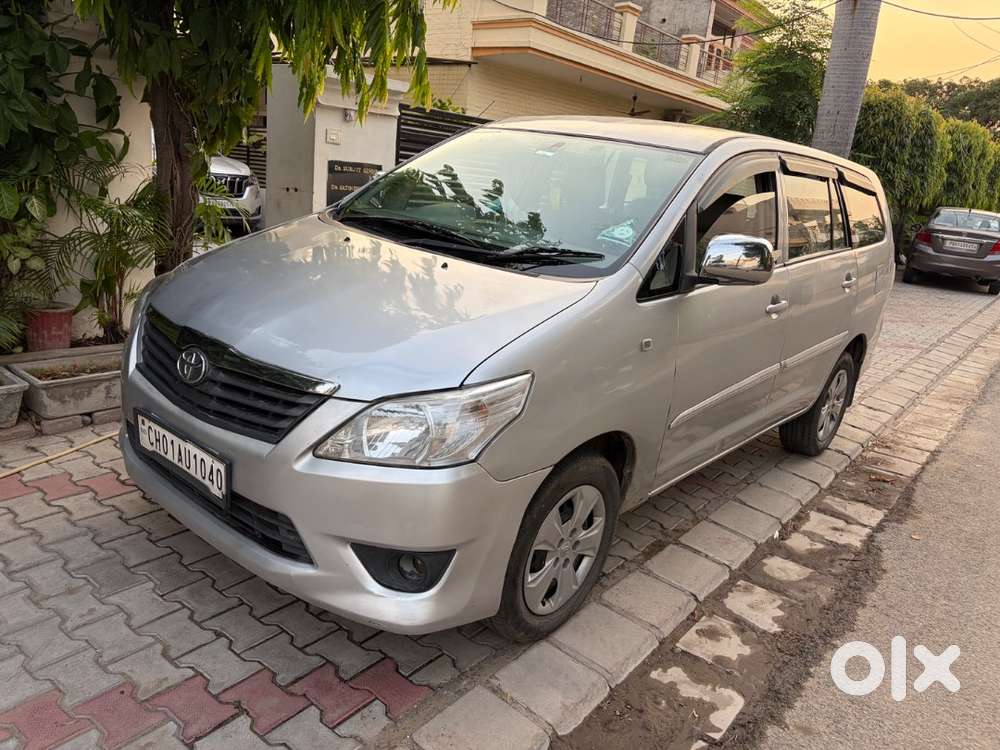 Toyota Innova 2012 Diesel 185000 Km Driven