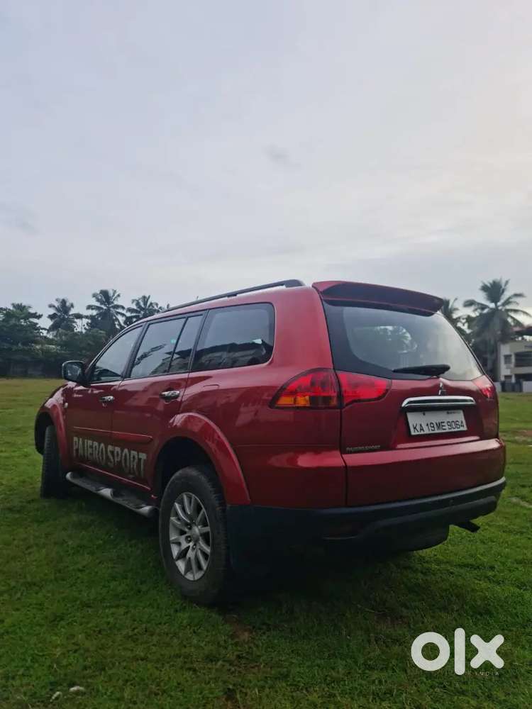 Mitsubishi Pajero Sport 2015 Diesel Well Maintained