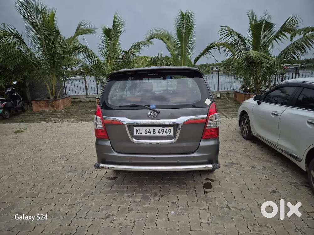 Toyota Innova 2013
