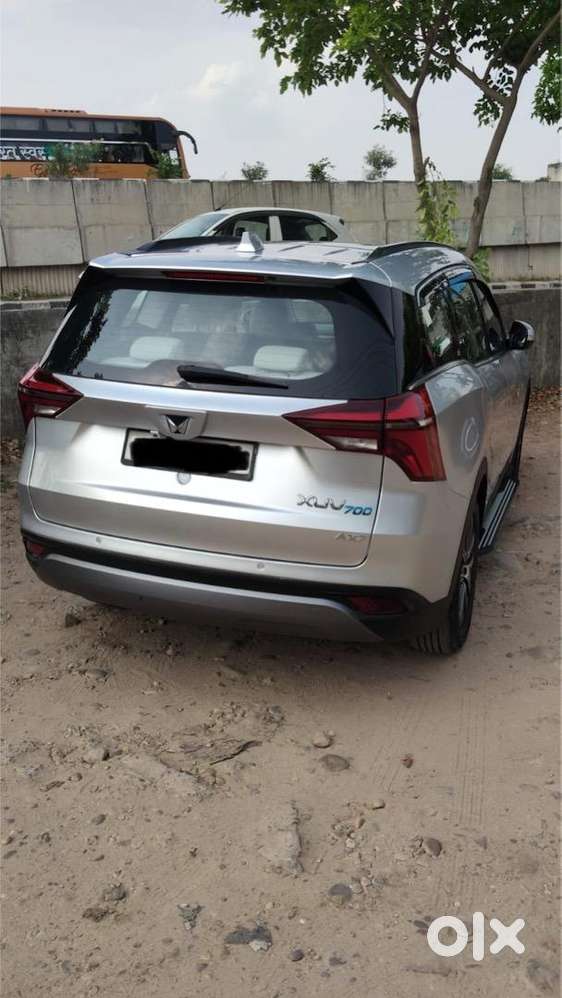 Mahindra Petrol Car 2022
