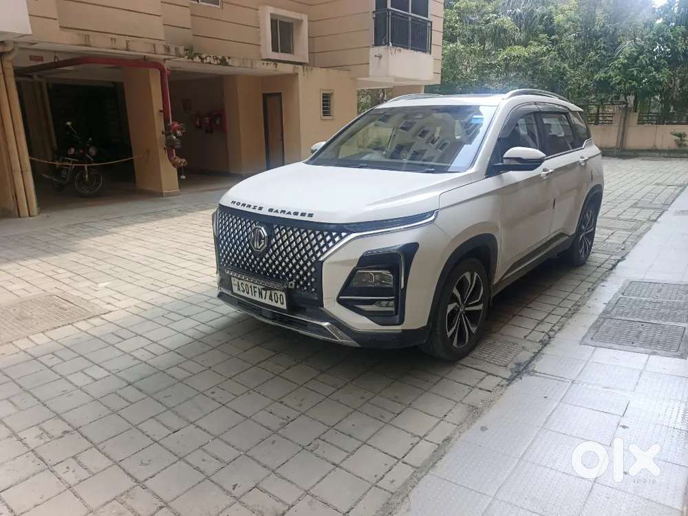 Mg Hector Plus Savvy 2023 Petrol Automatic