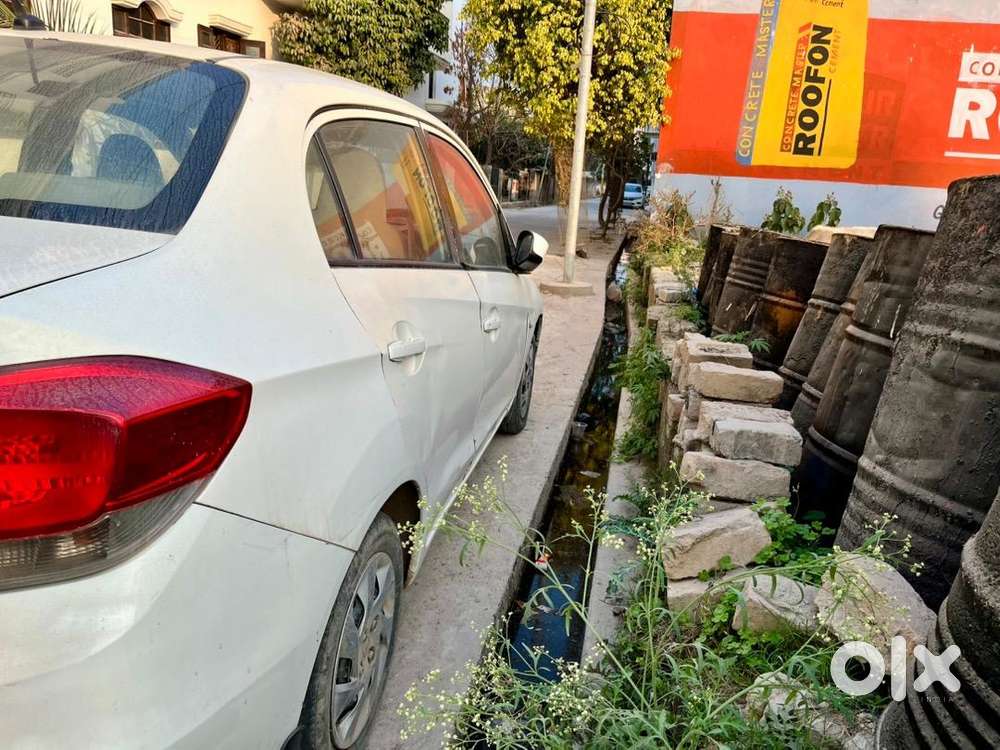 Honda Amaze 2014 Diesel 150000 Km Driven 2 Lakhs Only
