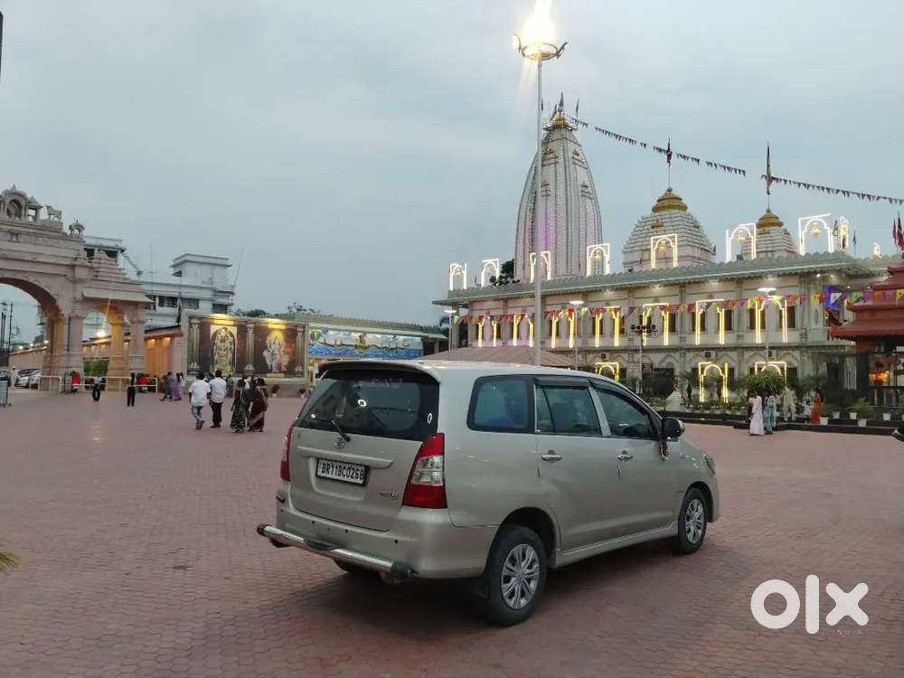 Toyota Innova Hycross 2013 Diesel 102300 Km Driven