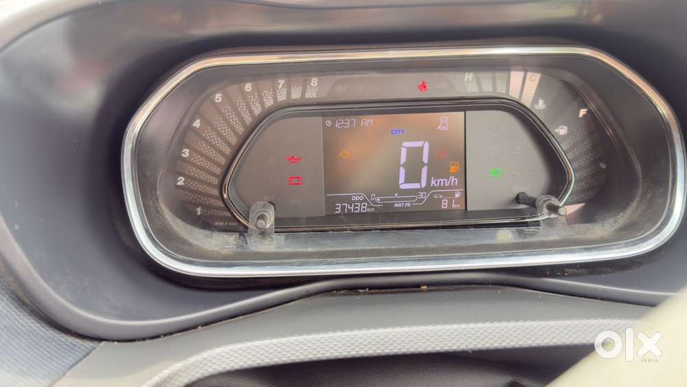 Tata Nexon Petrol 37400 Km Driven