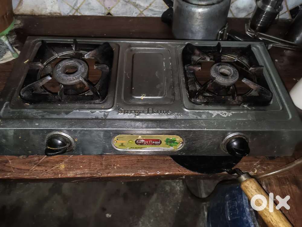 Selling new gas stove of surya flame brand in very good condition