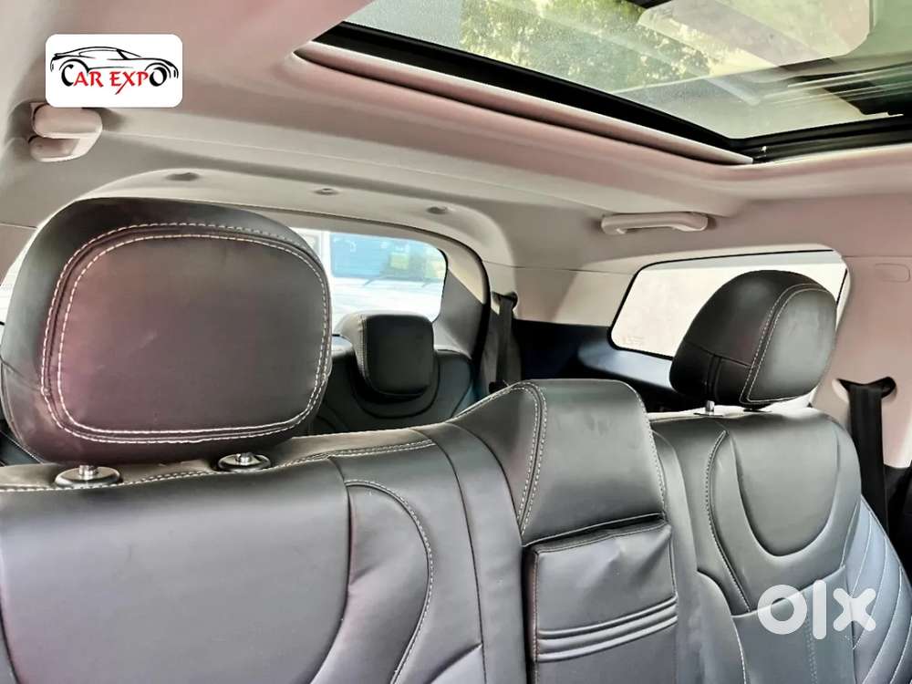 Mahindra Xuv700 2.2 Ax 5 Diesel Mt 7 Str, 2023, Diesel