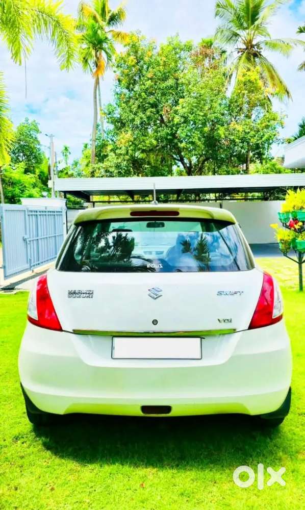Maruti Suzuki Swift 2016 Diesel 120000 Km Driven