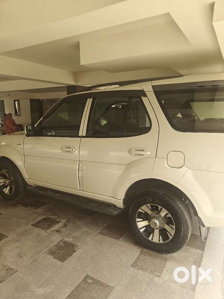 Mint Condition Tata Safari Storme 2016 Diesel First Owner