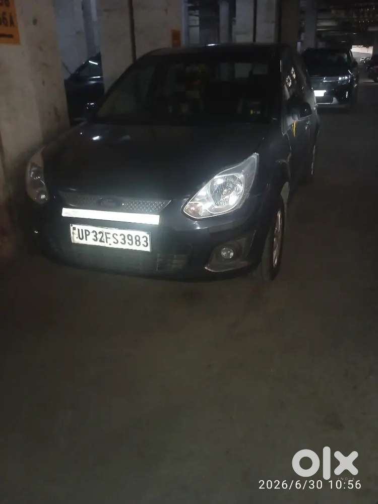 Ford Figo Diesel Titanium 2014 Variant