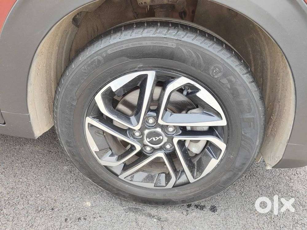 Kia Carens 1.4 Luxury Plus 6 Str, 2022, Petrol