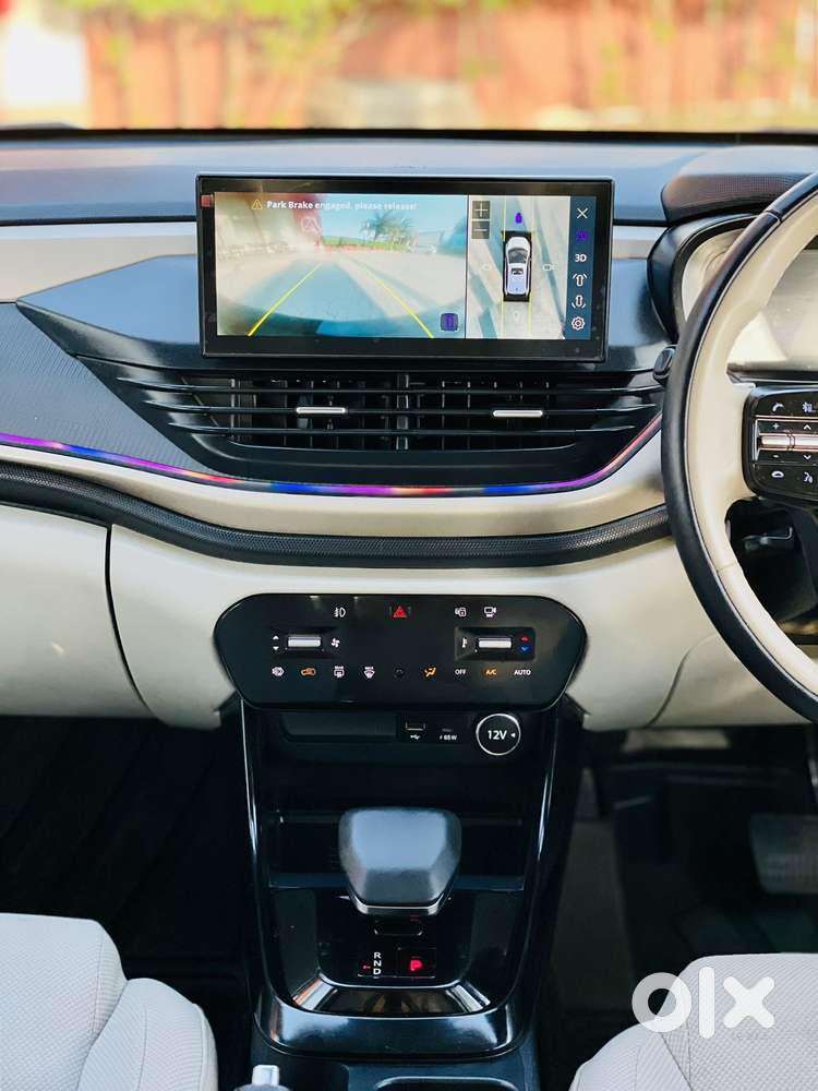 Tata Altroz Creative S, 2025, Petrol