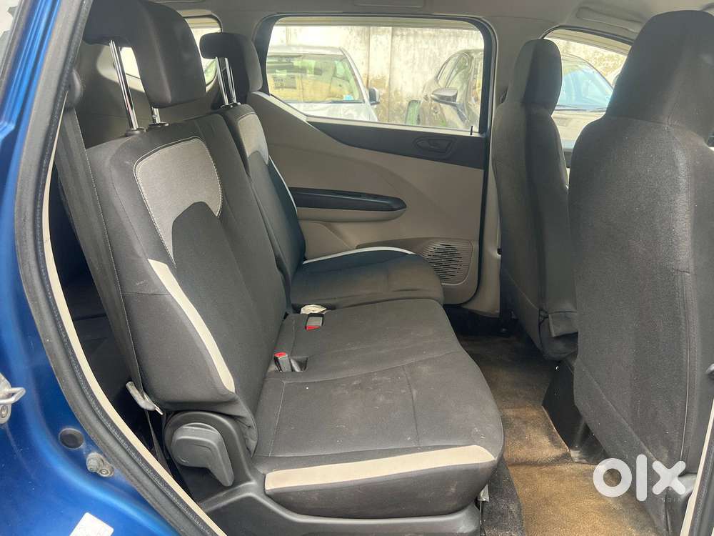 Renault Triber Rxl, 2023, Petrol