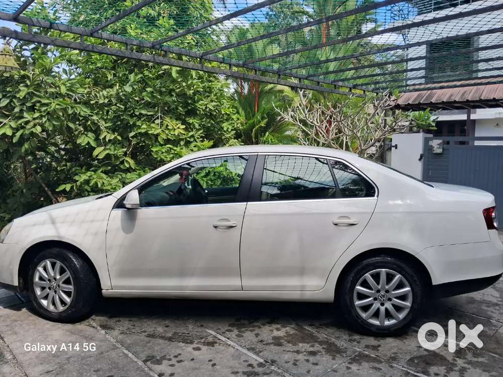 Volkswagen Jetta 2010 Diesel 68000 Km Driven