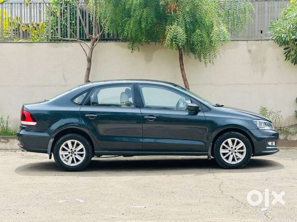 Volkswagen Vento 1.2 Tsi Highline At, 2017, Petrol