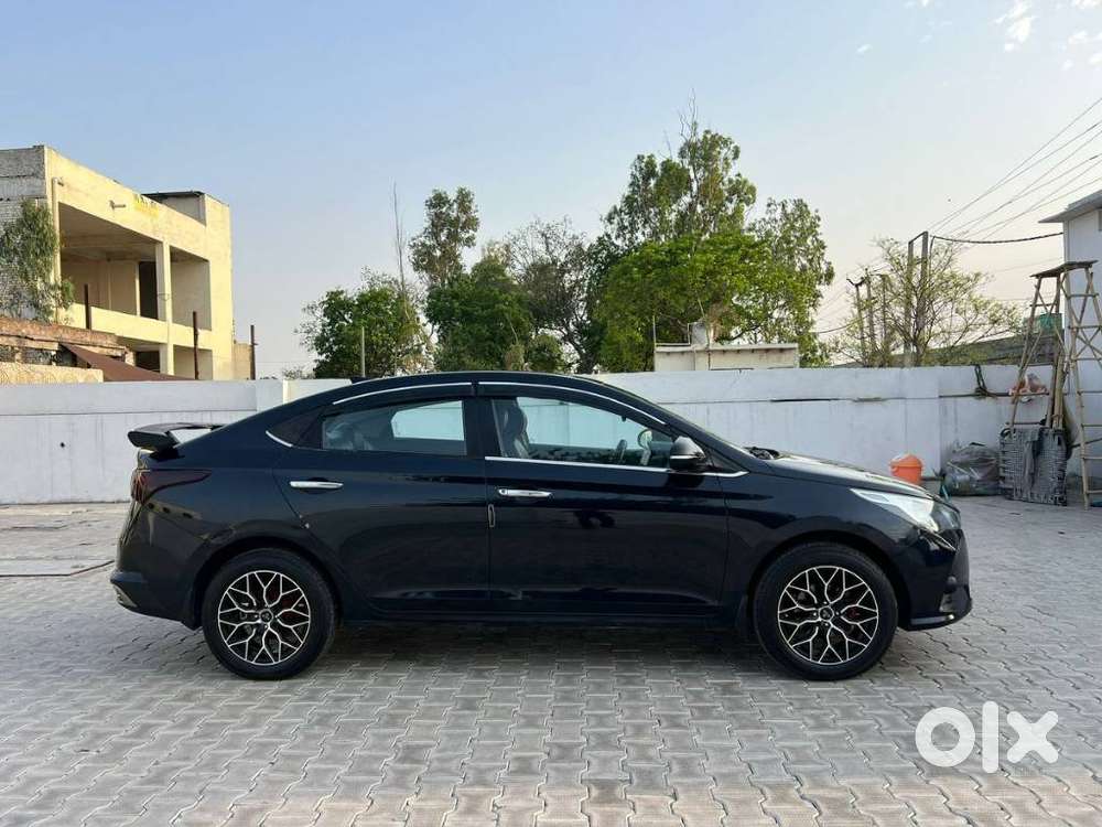 Hyundai Verna, 2022, Petrol
