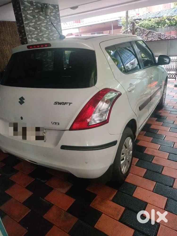 Maruti Suzuki Swift Vxi 2014