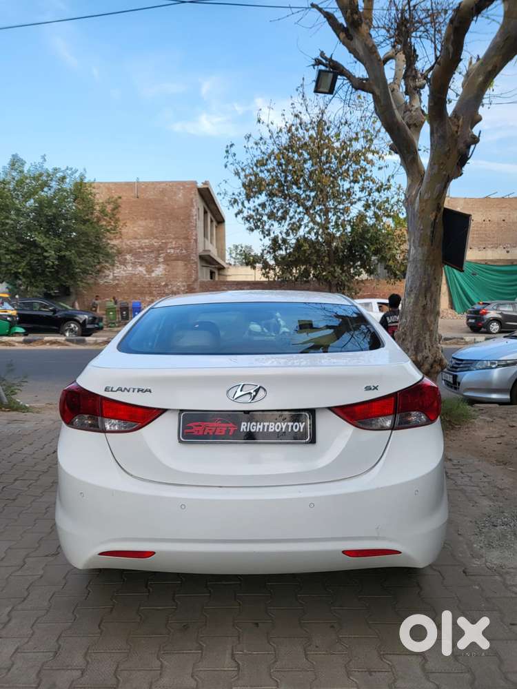 Hyundai Elantra Vtvt Sx, 2013, Petrol