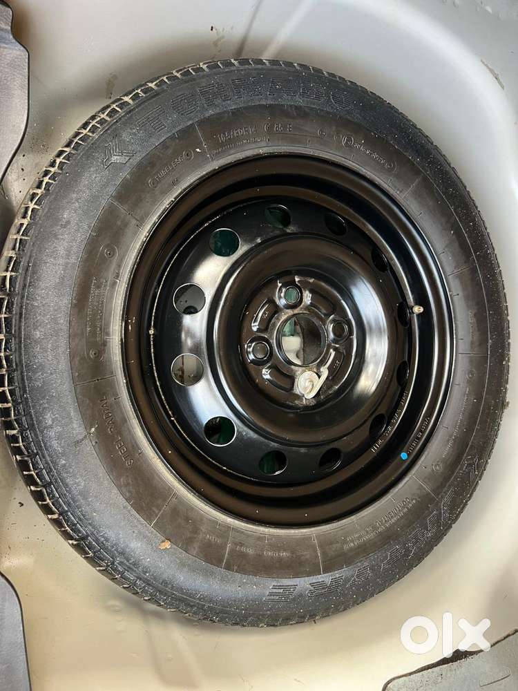 Maruti Suzuki Swift Dzire 1.2 Vxi Bsiv, 2015, Petrol