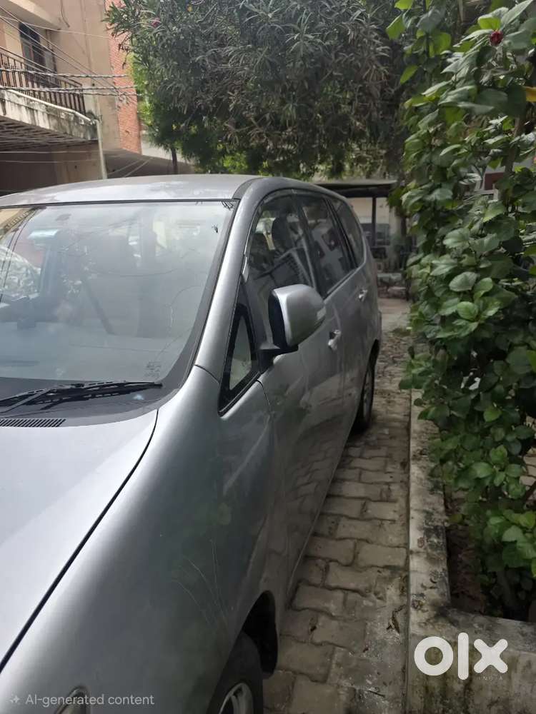 Toyota Innova 2016
