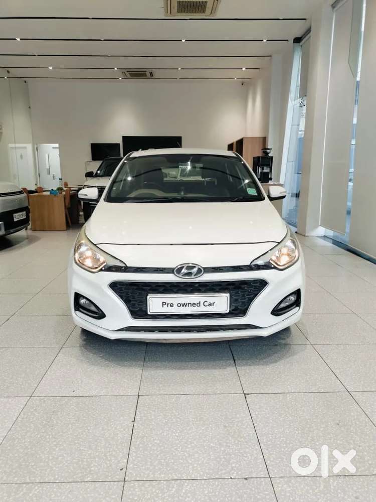 Hyundai I20 Sportz 1.2 Ivt, 2020, Petrol