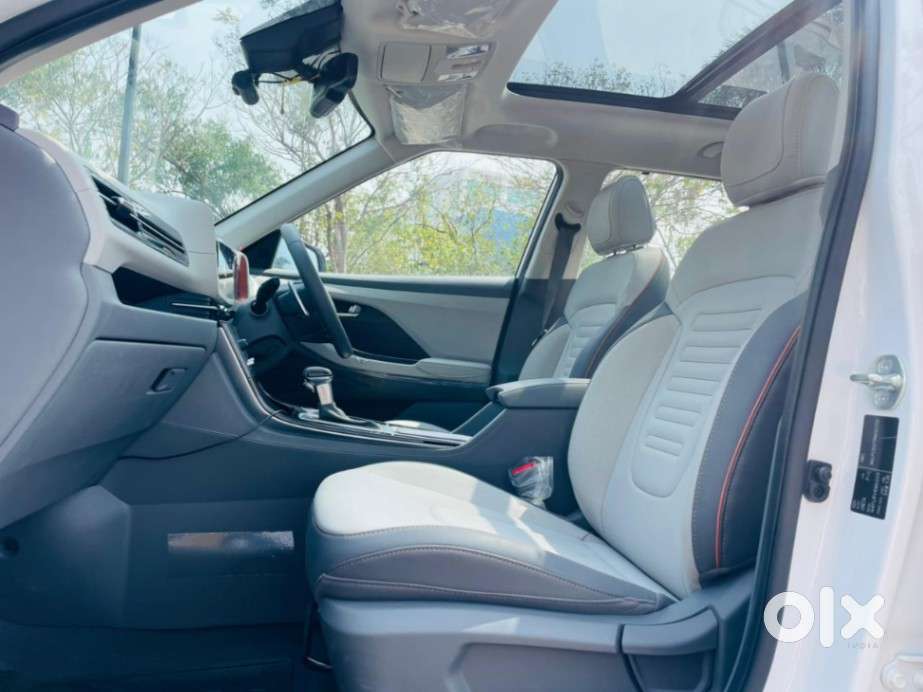 Hyundai Creta Sx (o) 1.5 Petrol Cvt, 2024, Petrol