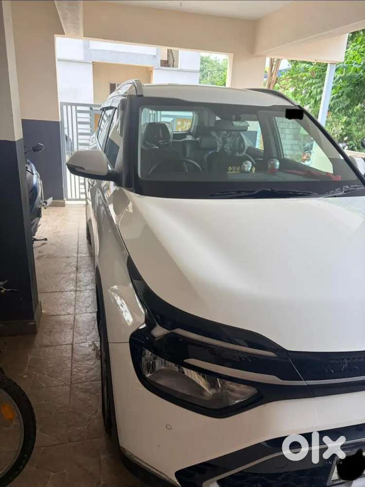 Kia Carens 2023 Petrol Good Condition