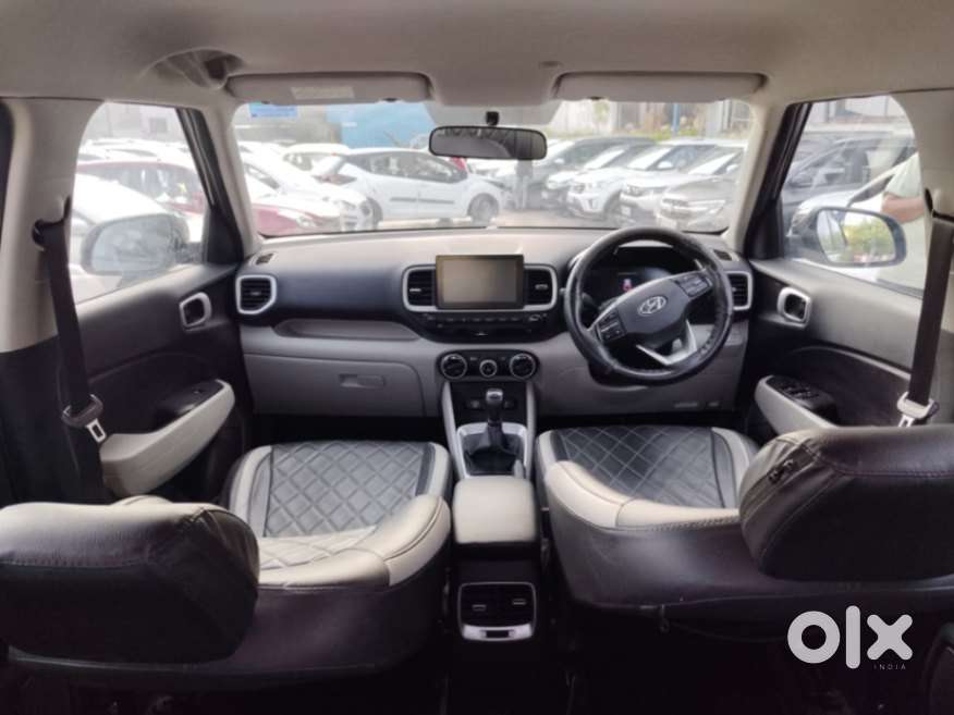 Hyundai Venue 1.2 S (o), 2022, Petrol