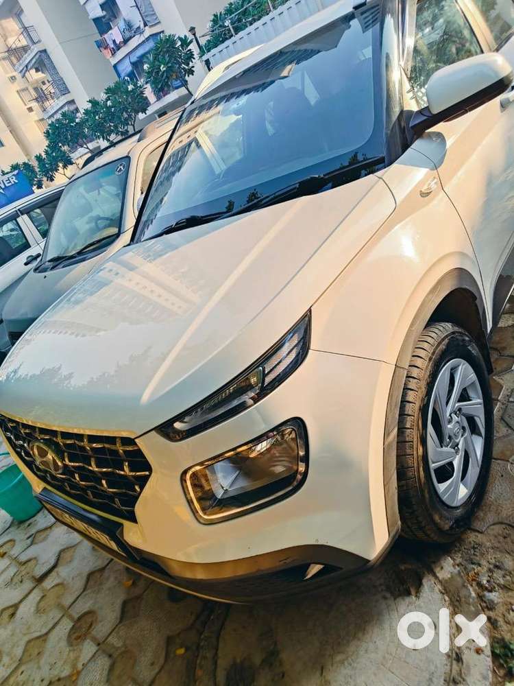 Hyundai Venue 2020 Petrol 53000 Km Driven