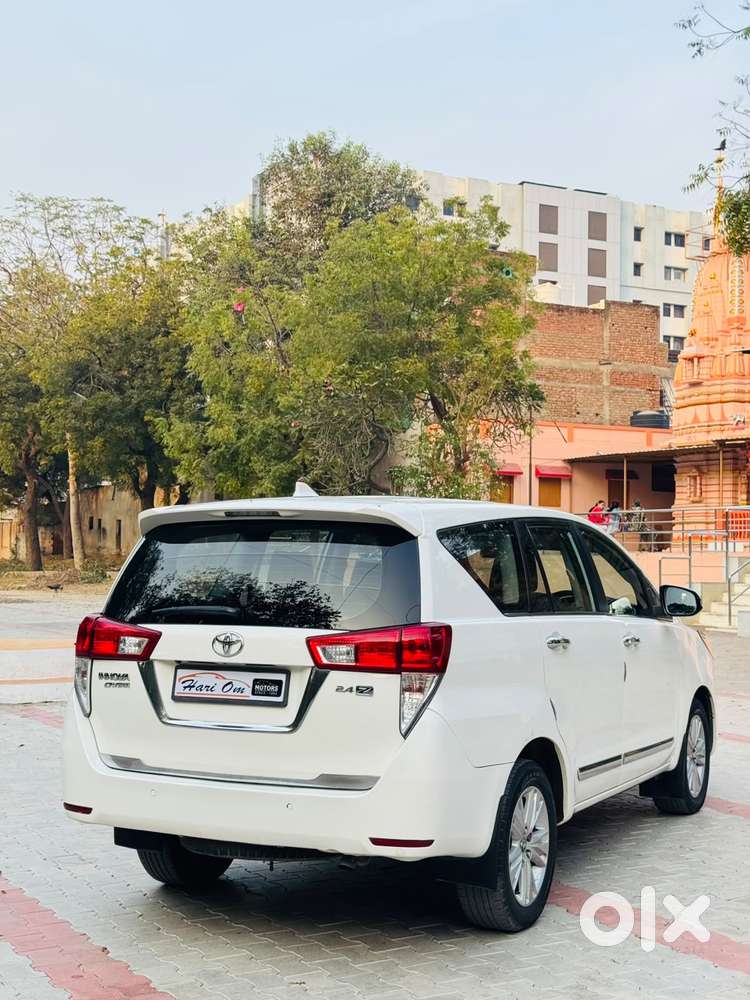 Toyota Innova Crysta 2.5z, 2016, Diesel