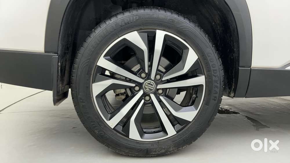 Mg Hector Sharp Pro 1.5 Turbo Mt, 2024, Petrol