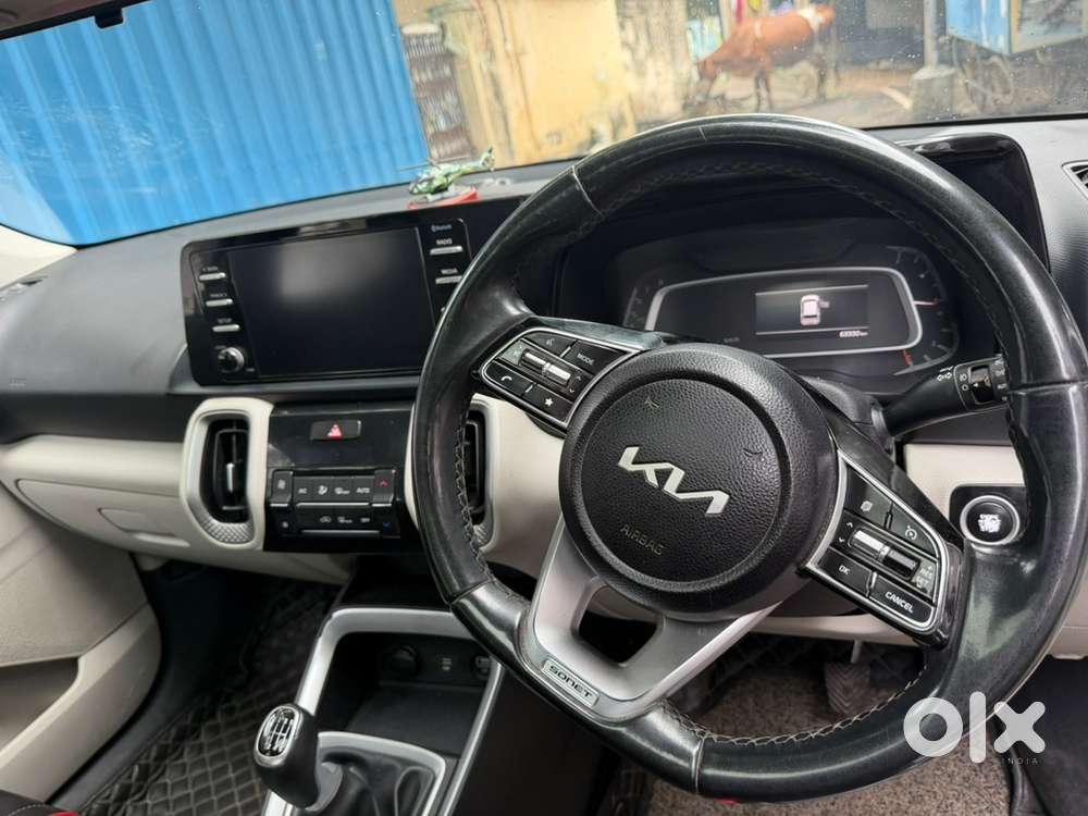 Kia Sonet Petrol 2023