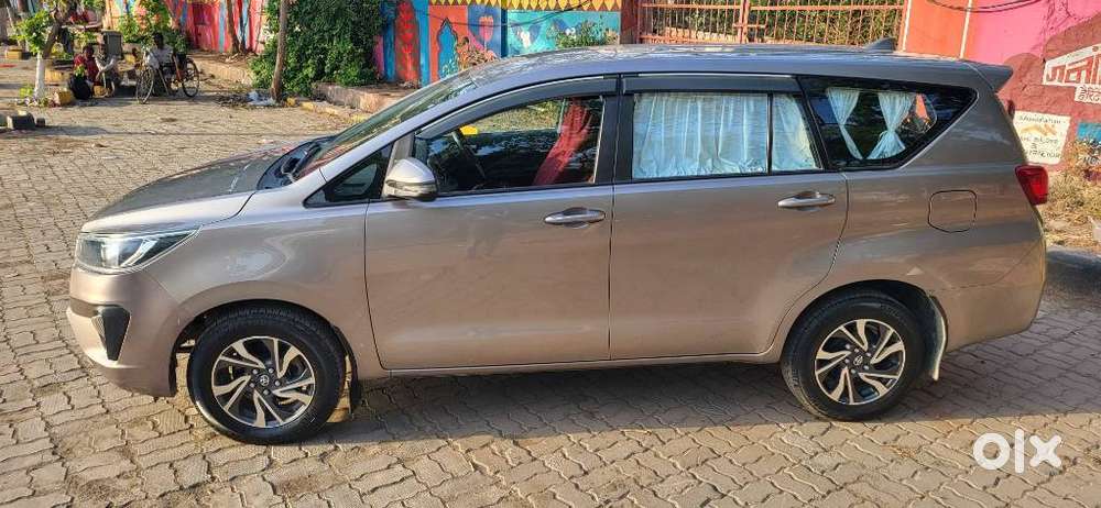 Toyota Innova Crysta 2.4 G Mt 7 Str, 2022, Diesel