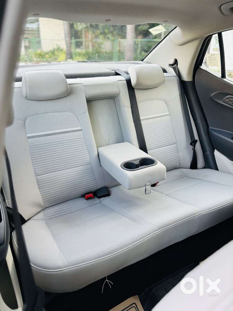 Hyundai Aura Sx 1.2 Cng, 2023, Cng & Hybrids