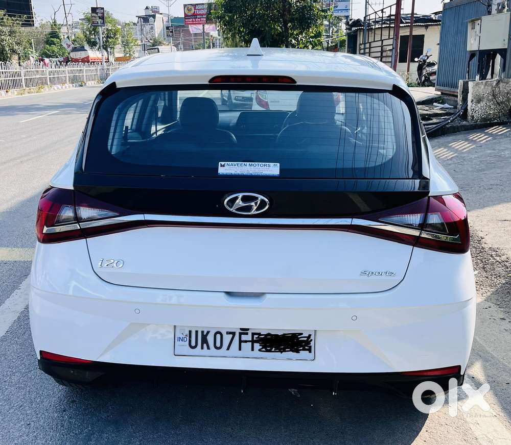 Hyundai I20 Sportz 1.2 Vtvt, 2022, Petrol