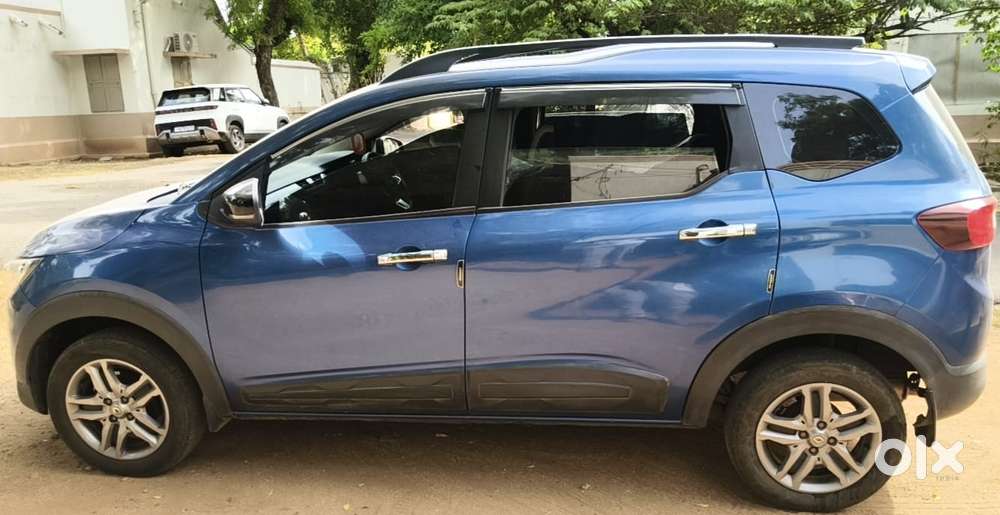 Renault Triber Rxz, 2022, Petrol